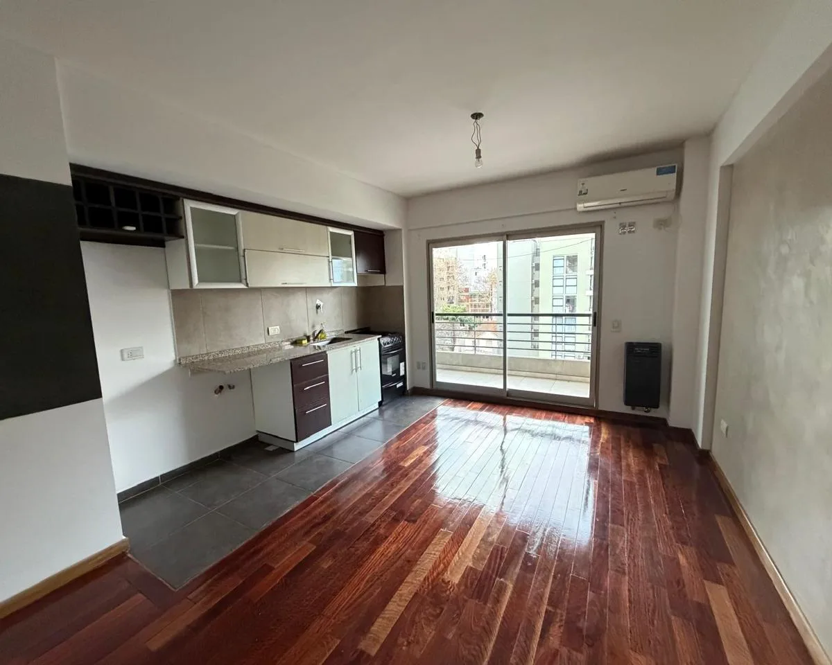 Departamento Monoambiente Amplio con Balcón Al Contrafrente!