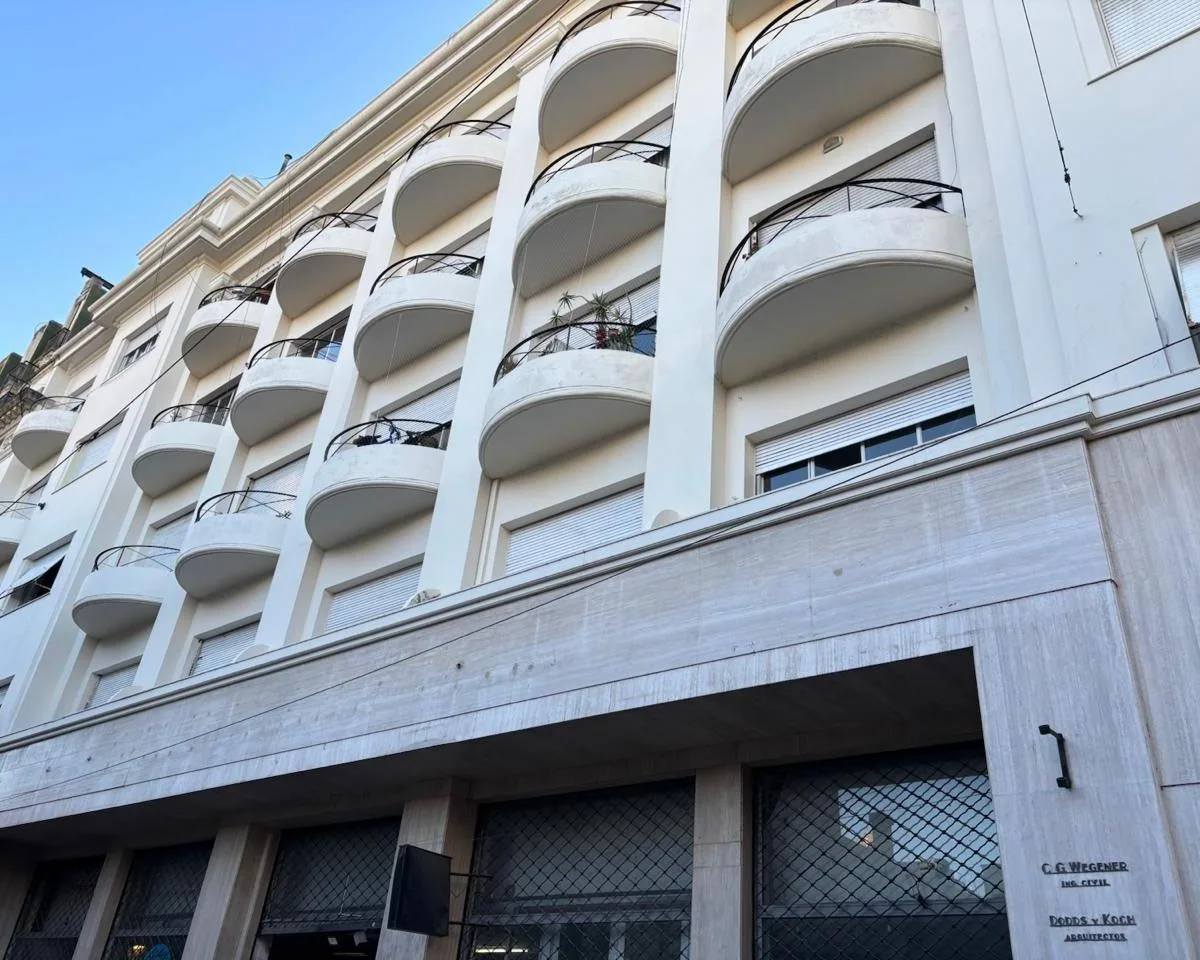 3 ambientes con balcón