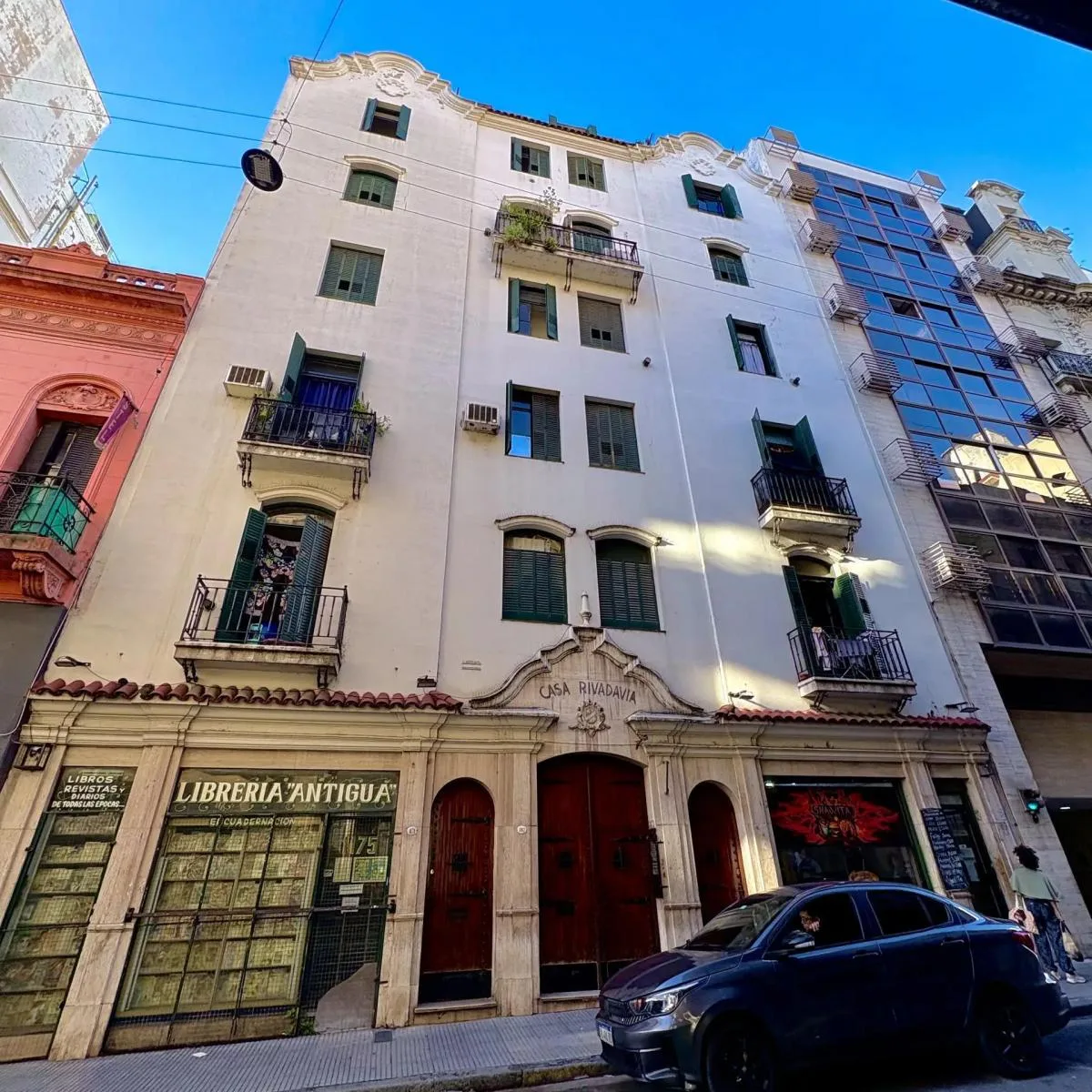 Alquiler 1 ½ Ambiente en Palacio Andaluz Casa Rivadavia – Rivadavia 1167