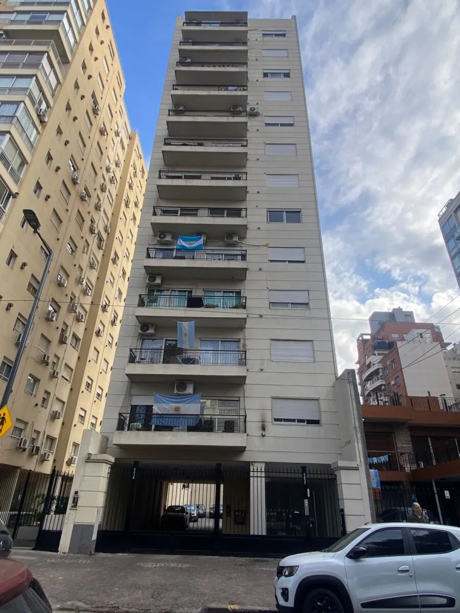 Monoambiente con balcón