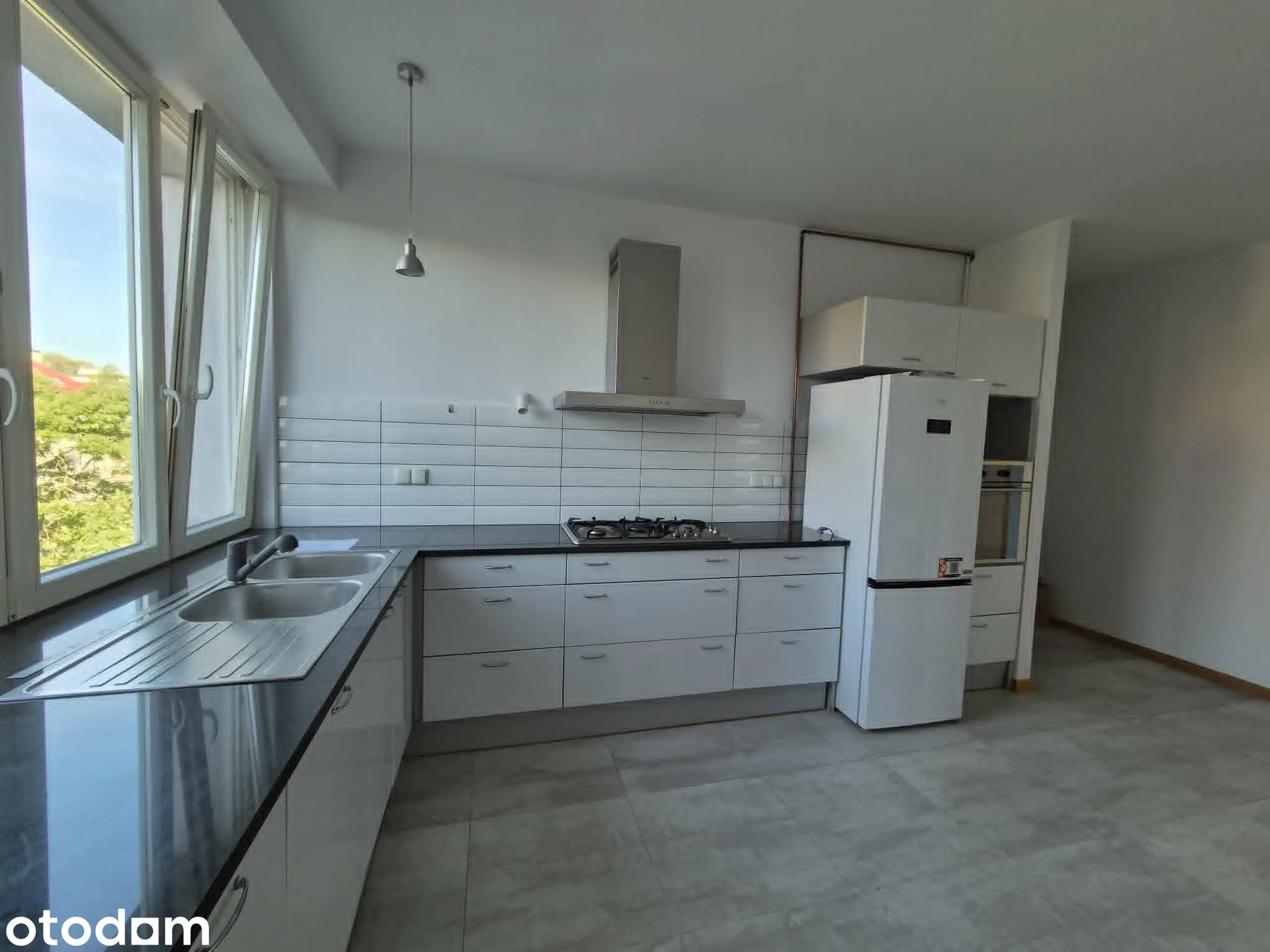 Przestronne mieszkanie 92 m² przy Metrze Marymont |4 pokoje|