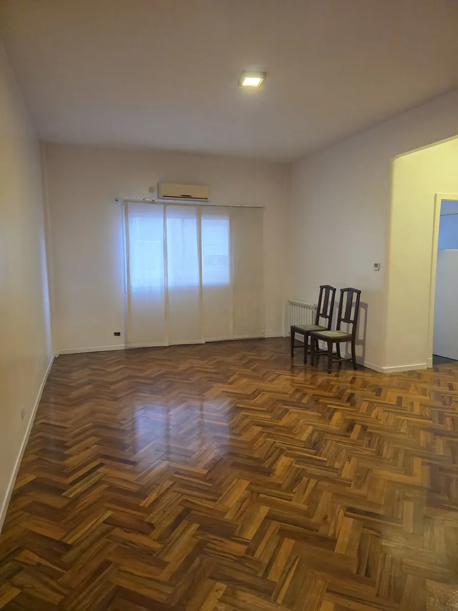 Квартира в Альмагро 76 м²