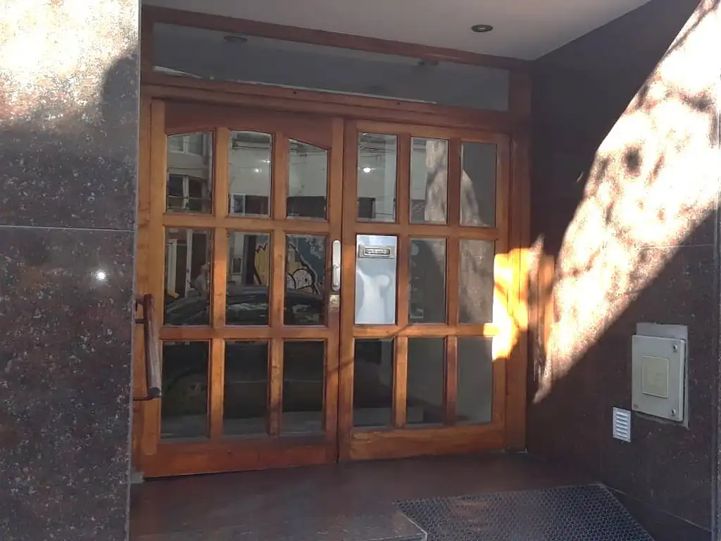 Almagro apartment with elevator