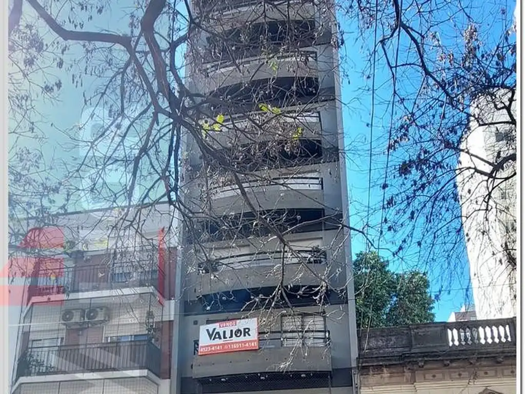 Monoambiente divisible con balcón