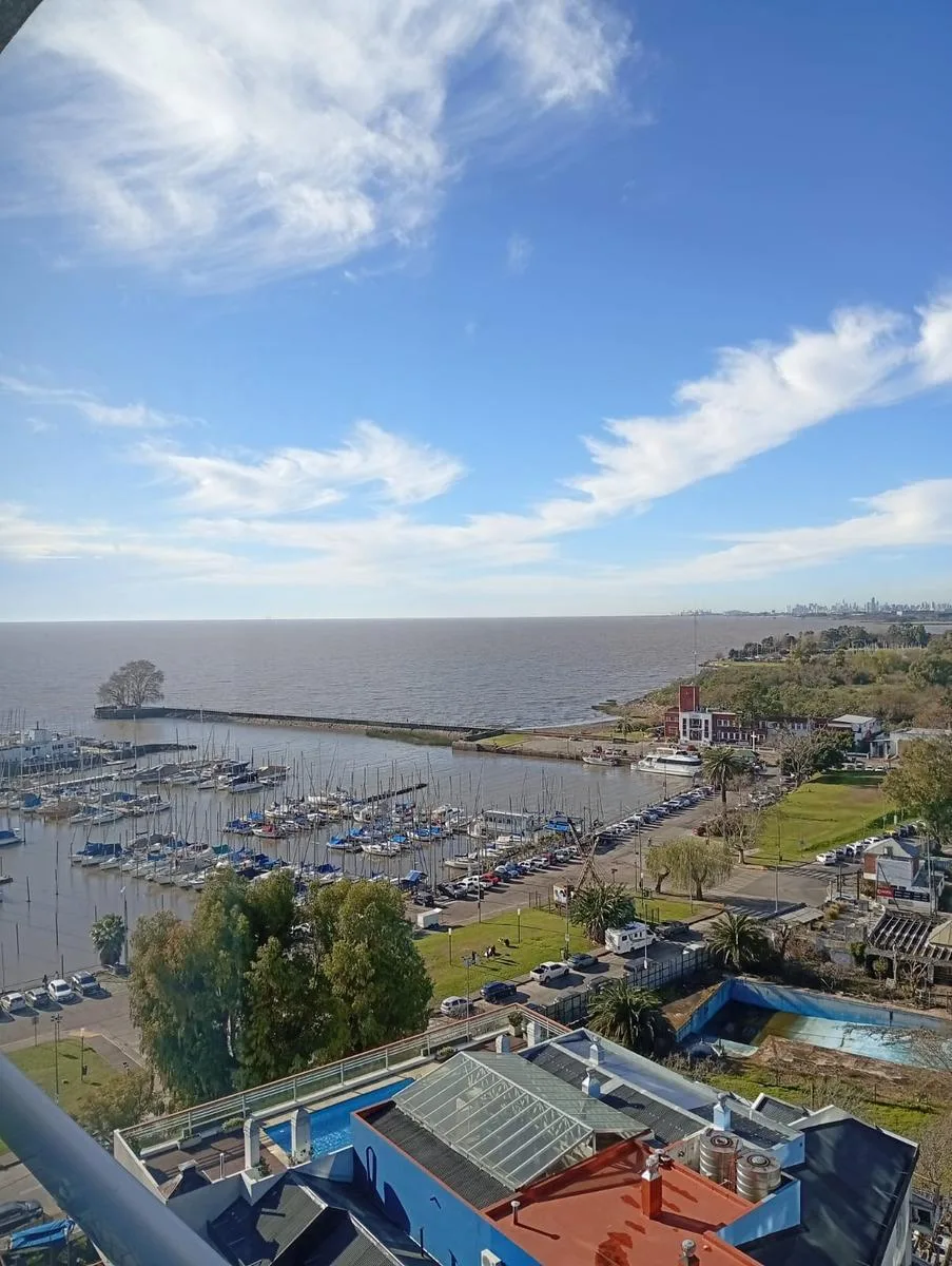 Departamento en Olivos con balcón