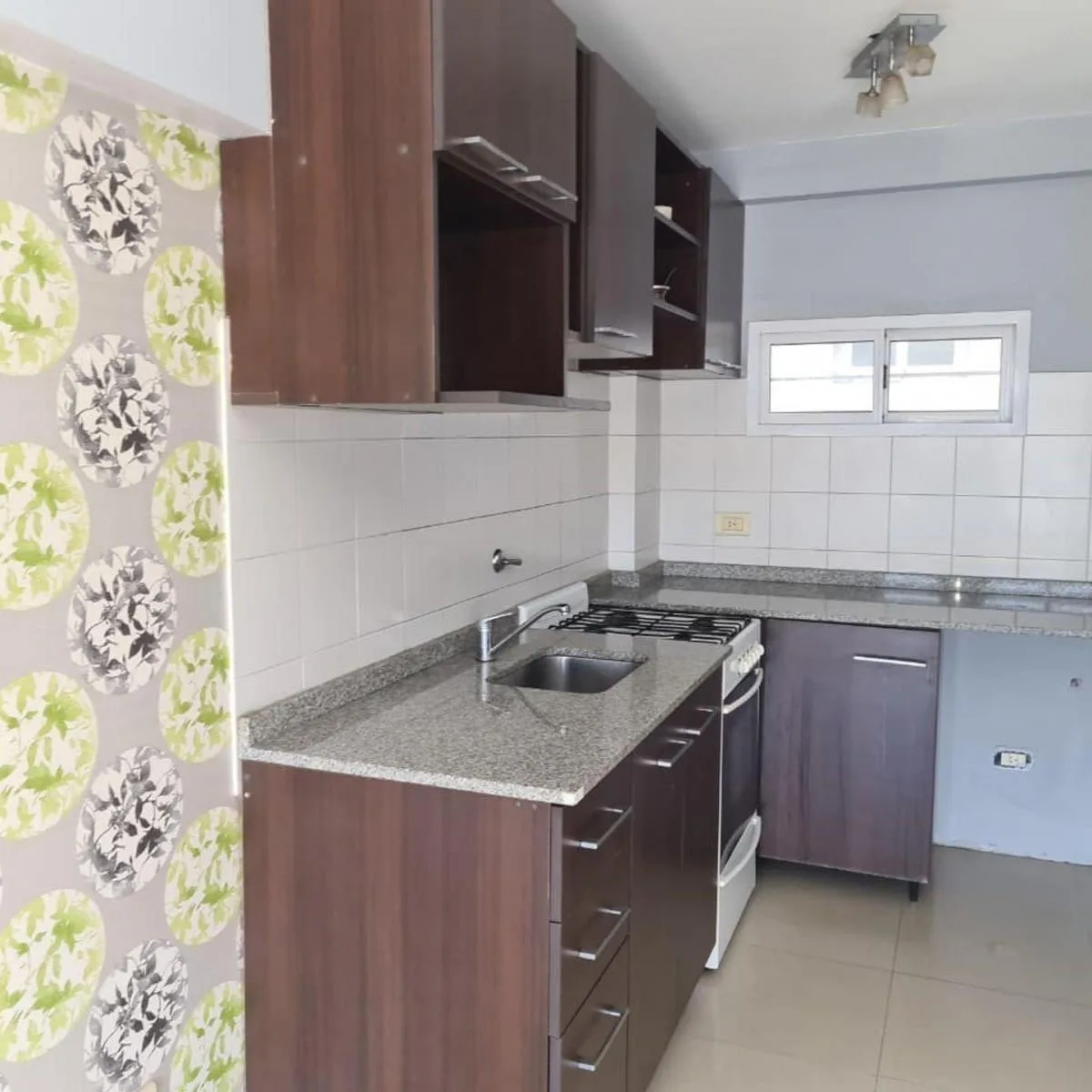 Furnished 2-room with balcony