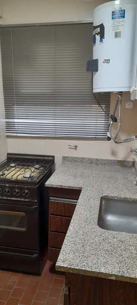 2 ambientes luminosos en 4to piso