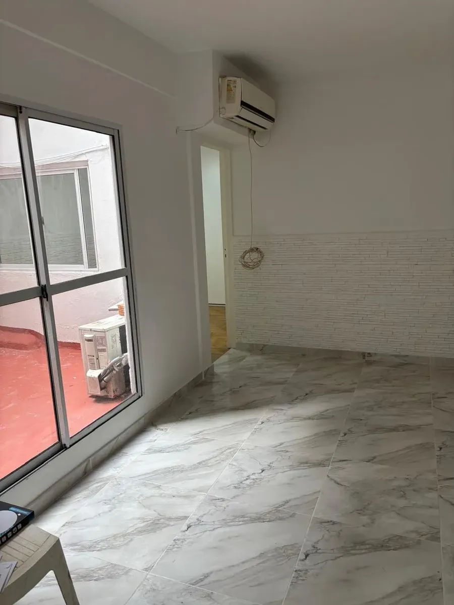 Departamento con patio en Las Cañitas