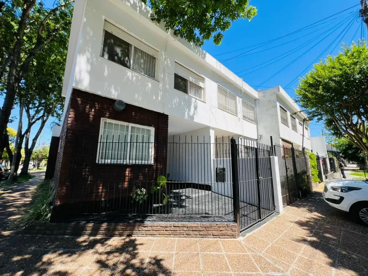 Duplex 4 Ambientes En Alquiler En Olivos